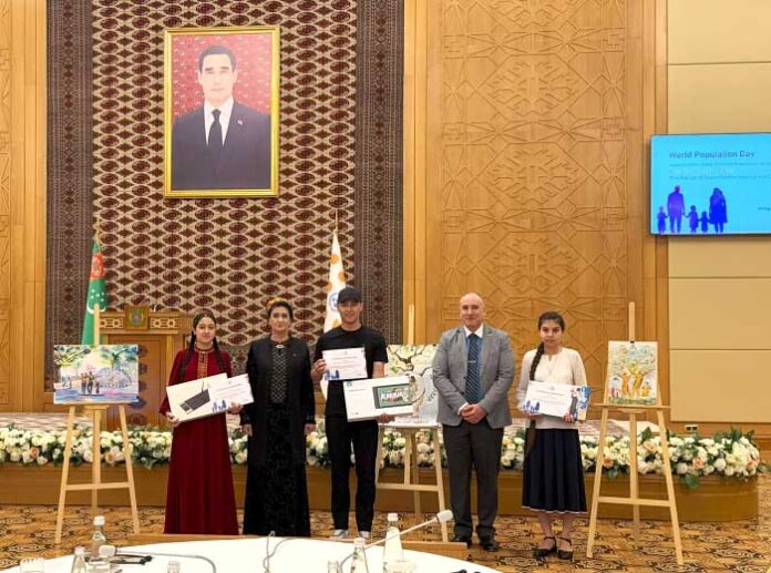 UNFPA-in-Turkmenistan-Observes-World-Population-Day