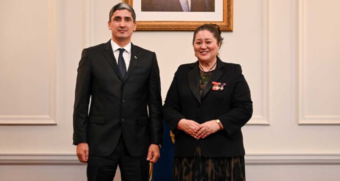new-zealand-general-governor-and-turkmenistan-ambassador-atadurdy-bayramov