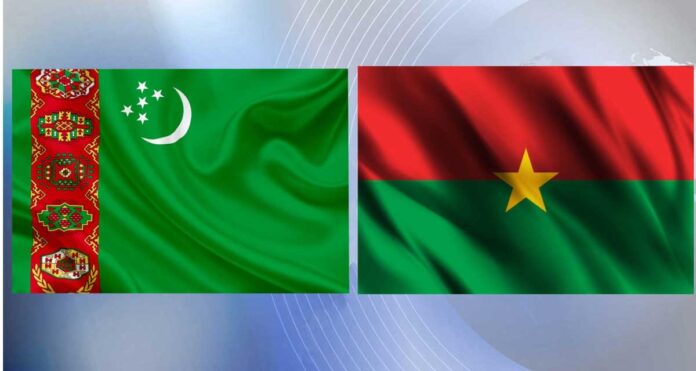 turkmenistan-burkina-faso-flag-baydak