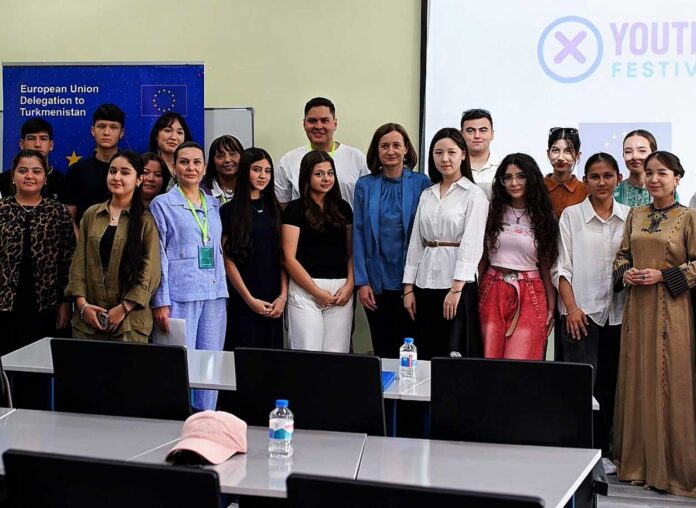 eu-youth+-ashgabat-turkmenistan-IMG_0020(1)