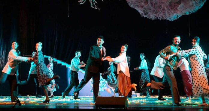 gurbannazar-spektakl-teatr-130625-21