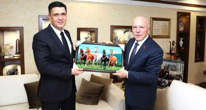 mekan-ishangulyyew-mehmet-sekmen-turkmenistan-ambassador-erzurum-mayor