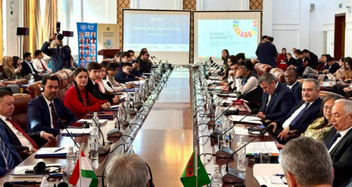 Duşenbe şäherinde Ýaşlar dialogy geçirildi RU