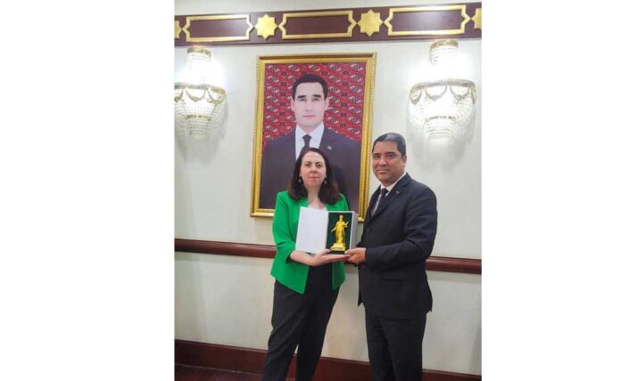 Irland-republic-ambassador-to-turkmenistan-culture-ministry