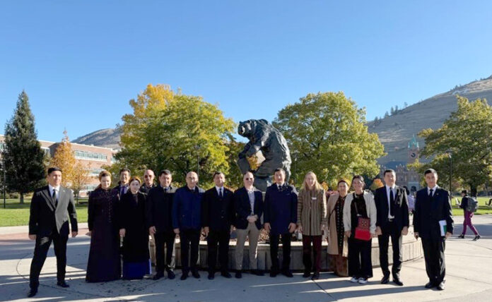 Turkmenistan-Delegation-Held-Talks-at-the-University-of-Montana,-USA-(2)