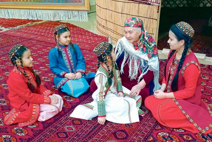 ene-mama-bala-chaga-mashgala-turkmen