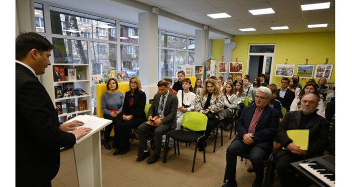 kiev-kiyew-magtymguly-kitaphana-turkmen-diaspora