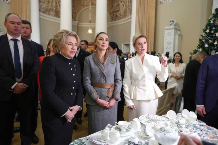oguljahan-atabayeva-matvienko-sankt-peterburg-moda