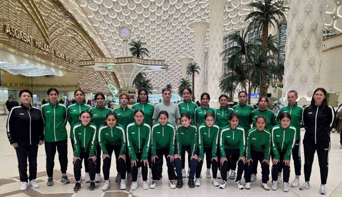turkmen-tennis-221125-31-sport