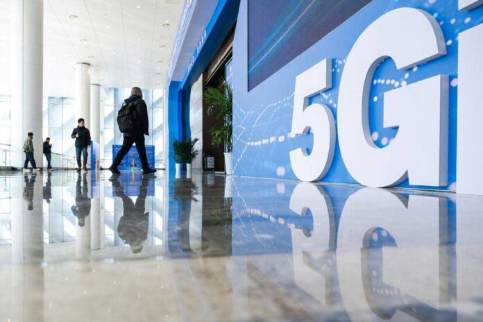 China's-telecom-sector-reports-steady-growth-in-first-11-months