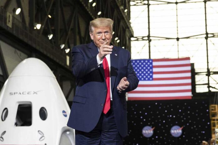 donald-trump-space
