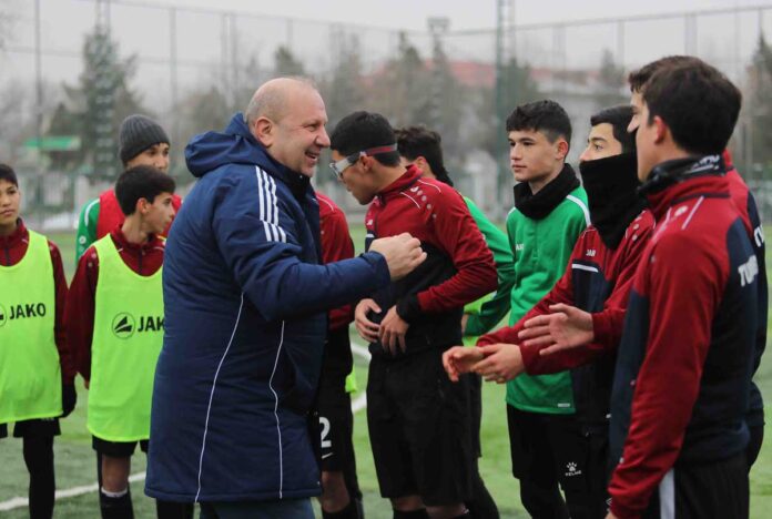 FIFA-experts-held-a-training-seminar-with-FFT-specialists-on-the-development-of-amateur-football