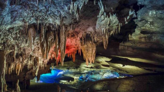 Georgia's-protected-areas-cave