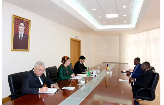 chad-ambassador-Mahamoud-Adam-Bechir-to-turkmenistan