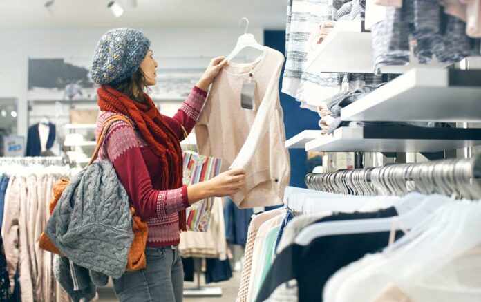 egin-eshik-geyim-selecting-a-wear