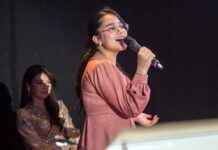 Tomaşaçylaryň söýgüsini gazanan sazlar ýaňlandy