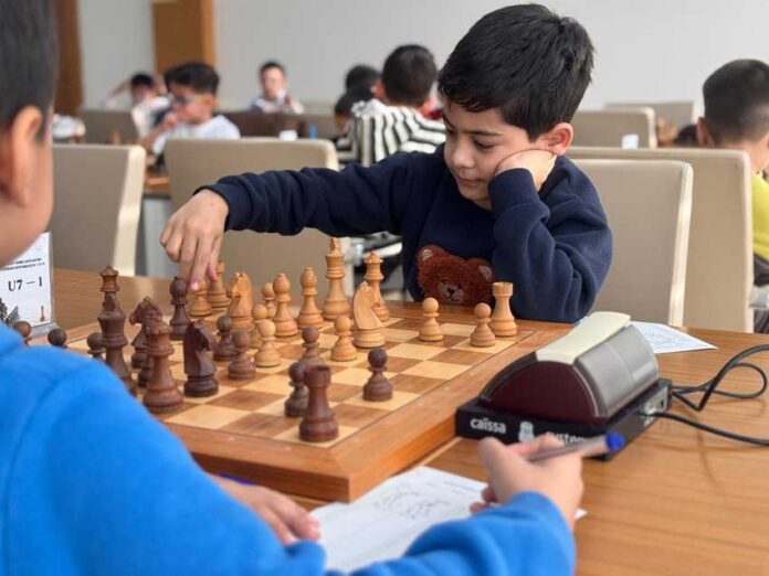 kusht-shahka-chess-Мурадов-Хангельды