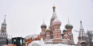 Moskwa güýçli gar ýagýar