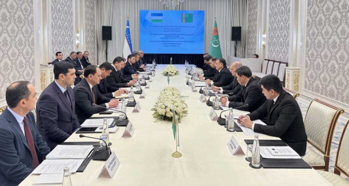 turkmen-ozbek-uzbek