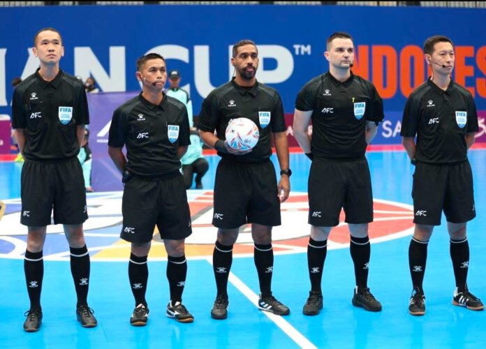 A-referee-from-Turkmenistan-officiated-at-the-Asian-Futsal-Cup-match