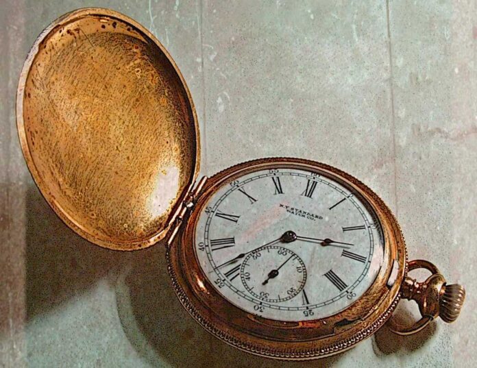 jubi-sagady-pocket-watch