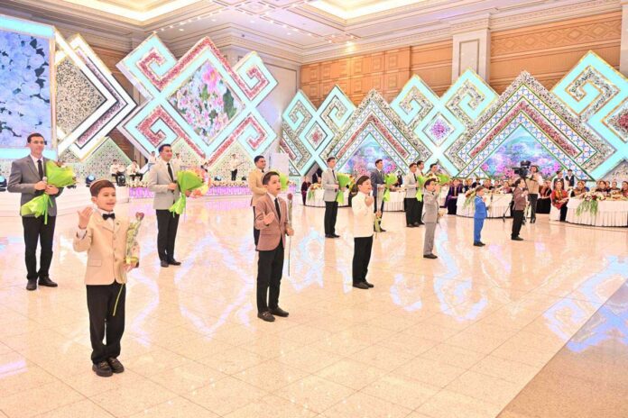 8-mart-zenanlar-bayramy-тпп