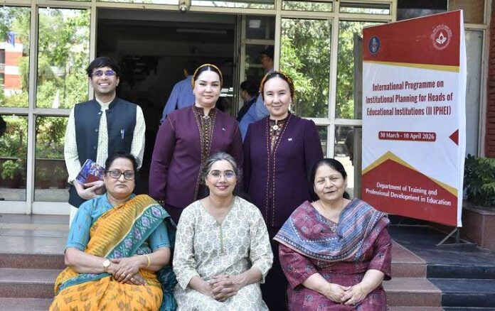 Representatives-of-Turkmenistan-are-participating-in-an-international-educational-program-in-India