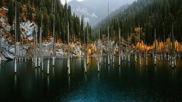 almaty kol lake kazakhstan