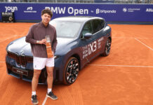 Biri BMW, beýlekisi “Porsche” aldy