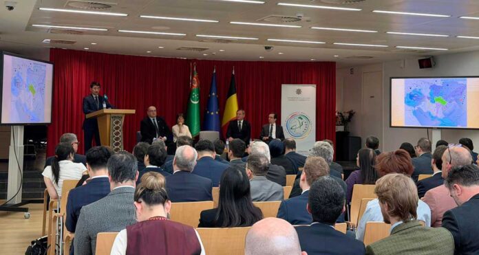 brussel-turkmenistan-210426-03