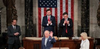 ABŞ-da belent mertebeli myhman garşylandy