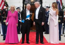 ABŞ-da belent mertebeli myhman garşylandy