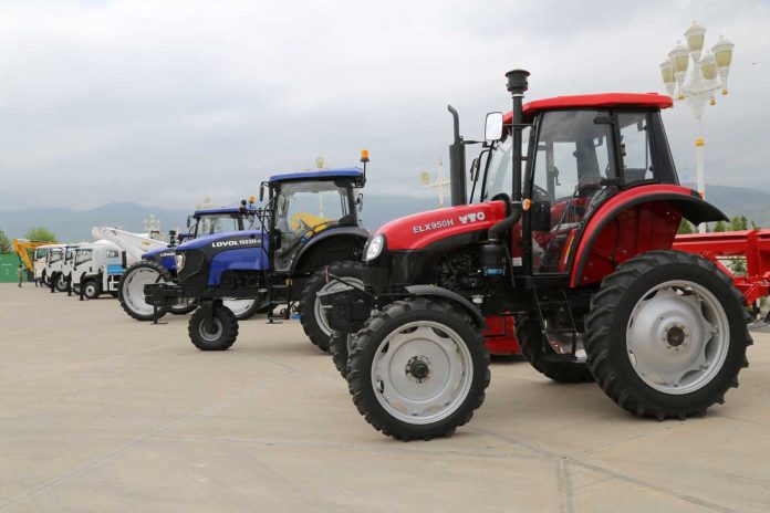 chinese-agricultural-machines-turkmenistan-yto-lovol-5X2A7605