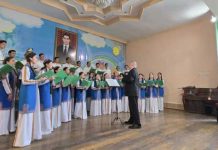 В Лебапе состоялся концерт камерного хора школы искусств