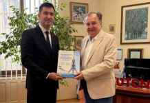 Туркменские преподаватели проходят стажировку по ИИ в Румынии