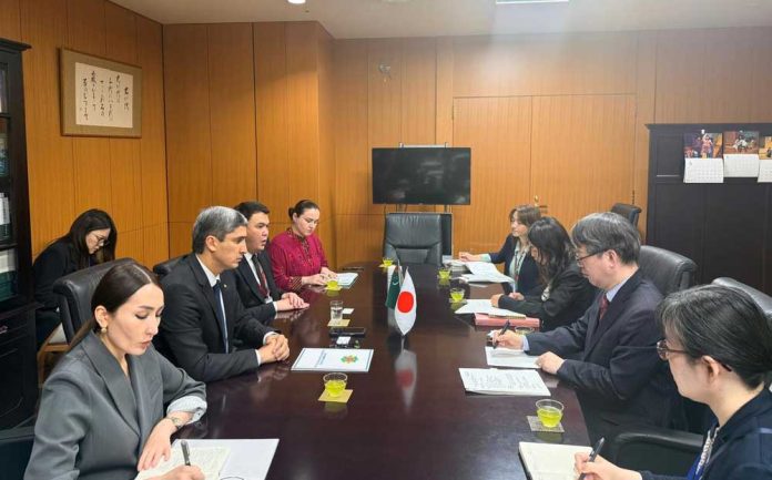 A-delegation-from-Turkmenistan-held-a-series-of-meetings-in-Japan-on-education-and-innovation