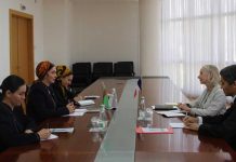 В Ашхабаде обсудили перспективы сотрудничества с французским дипломатом Ясмин Гуэдар