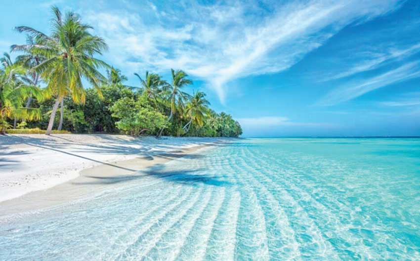 ak-chageli-kenar-deniz-Maldives-Islands-Tropical-Beach