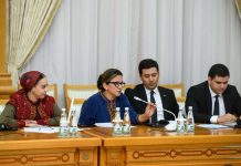 Туркменистан модернизирует нормативно-правовую базу для развития цифровой торговли
