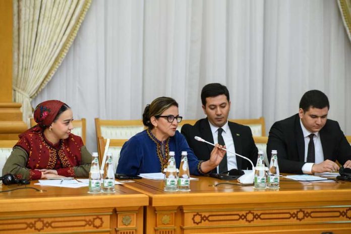 digital-sanly-turkmenistan-ITC_TKM_Workshops-on-e-commerce