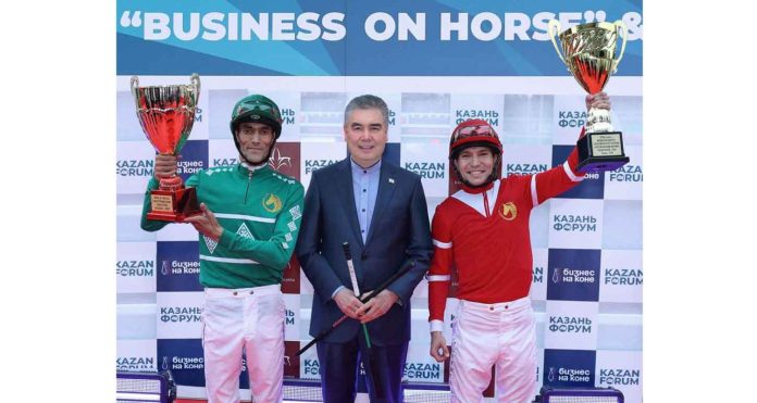 gurbanguly-berdimuhamedov-kazan-atly-sport-merkezi