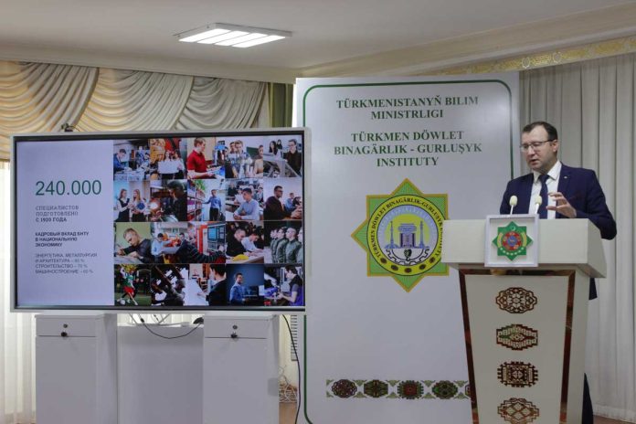 turkmen-dowlet-binagarlik-gurlushyk-instituty-IMG_4994