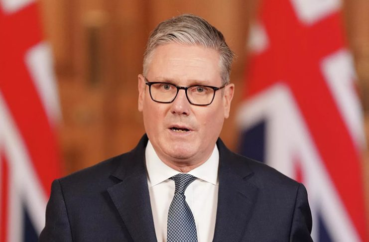 Kir Starmer wezipesinden çekilýär