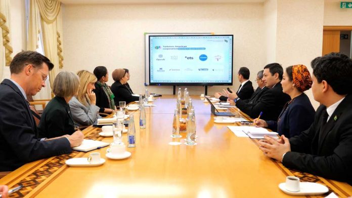 Meeting-with-US-delegation-held-at-the-Ministry-of-Education-of-Turkmenistan