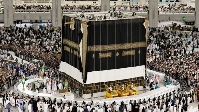 The Kaaba's covering has been renewed