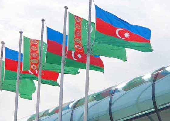 baku-turkmenistan-azerbaijan-flags