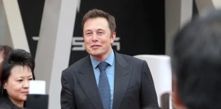 Ilon Mask dünýäniň ilkinji trillioneri boldy