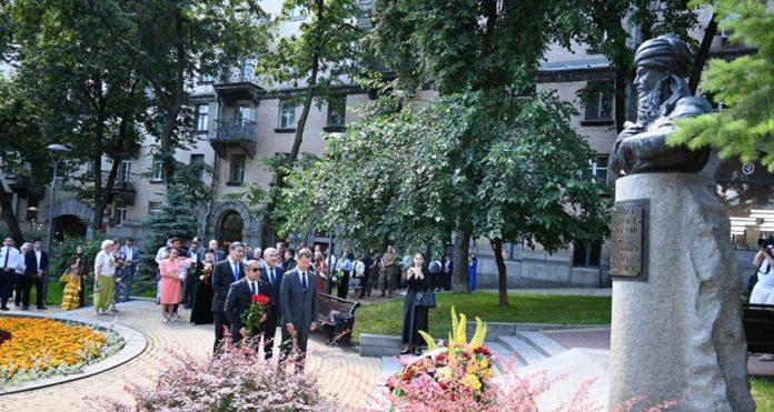 kiyev-magtymguly-pyragy