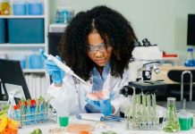 Braziliýaly alymlar laboratoriýa şertlerinde emeli et döretdiler