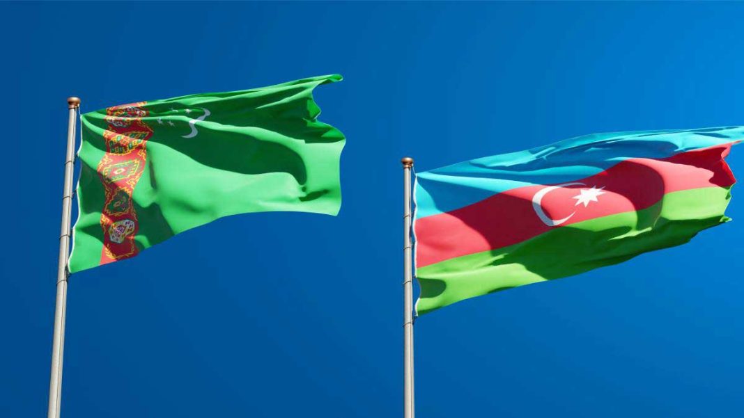 tuyrkmen-azerbaijan-flags-baku-baydak